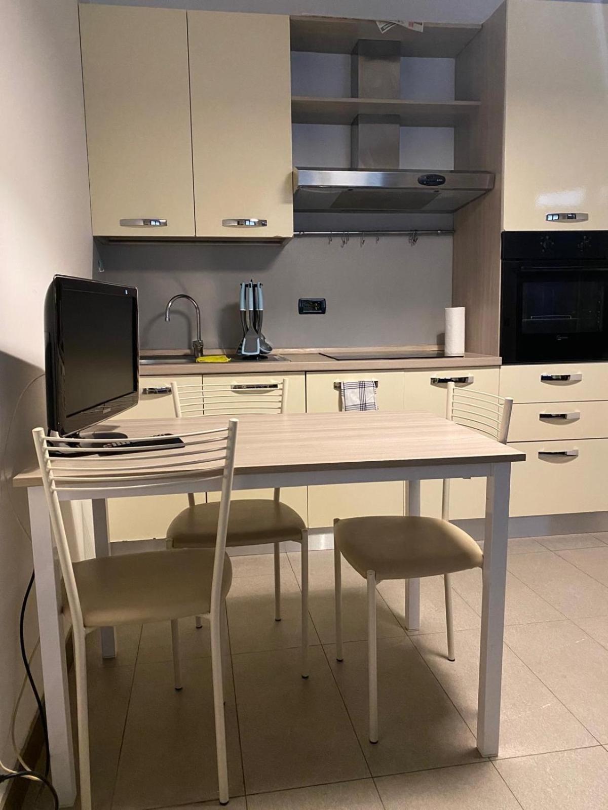 Domus Ka 3 Appartement Cremona Buitenkant foto